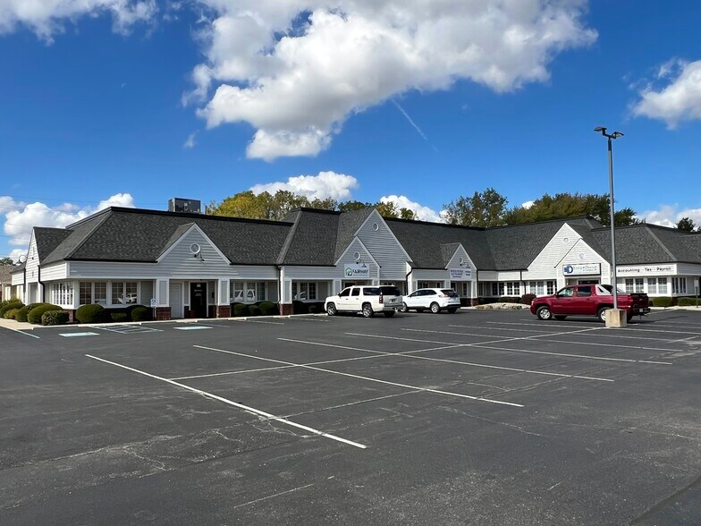 More Photos Of 1320 E 53rd St, Anderson Office For Lease