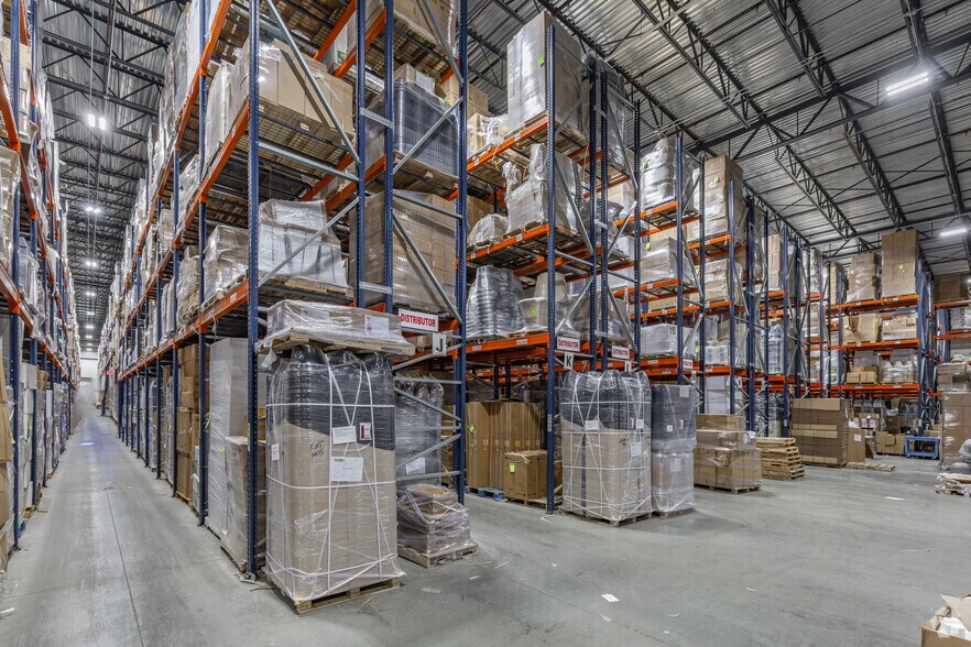 More Photos Of 305 Sub Way, Milford Warehouse For Lease