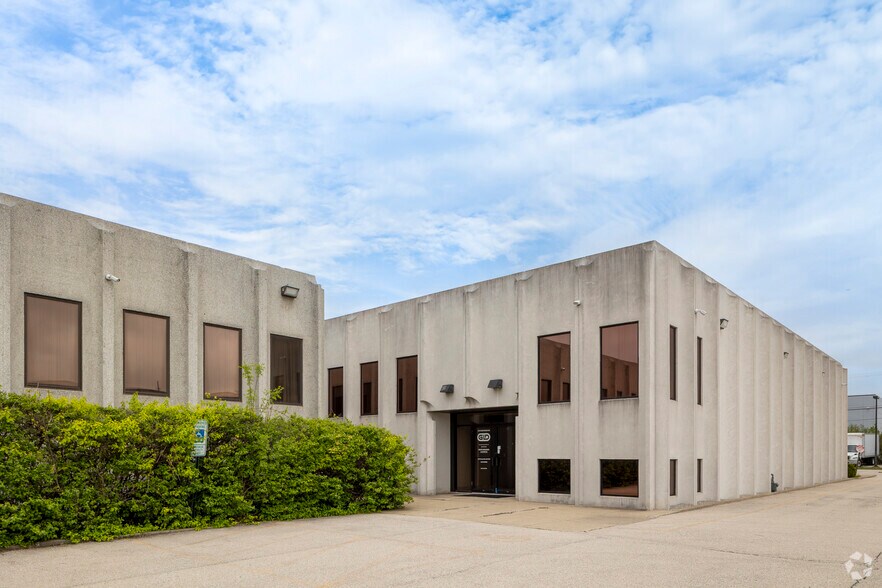 More Photos Of 1645 Birchwood Ave, Des Plaines Office For Sale