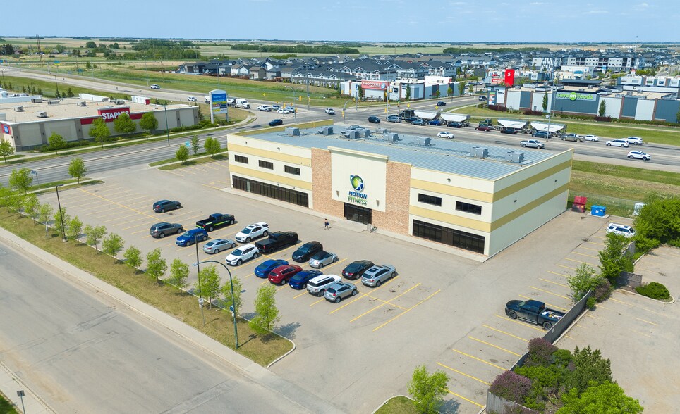 More Photos Of 320 Shillington Cres, Saskatoon General Retail For Sale