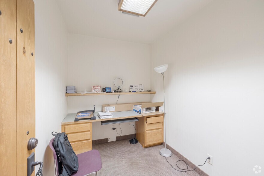 More Photos Of 2410 E Route 66, Flagstaff General Retail For Sale