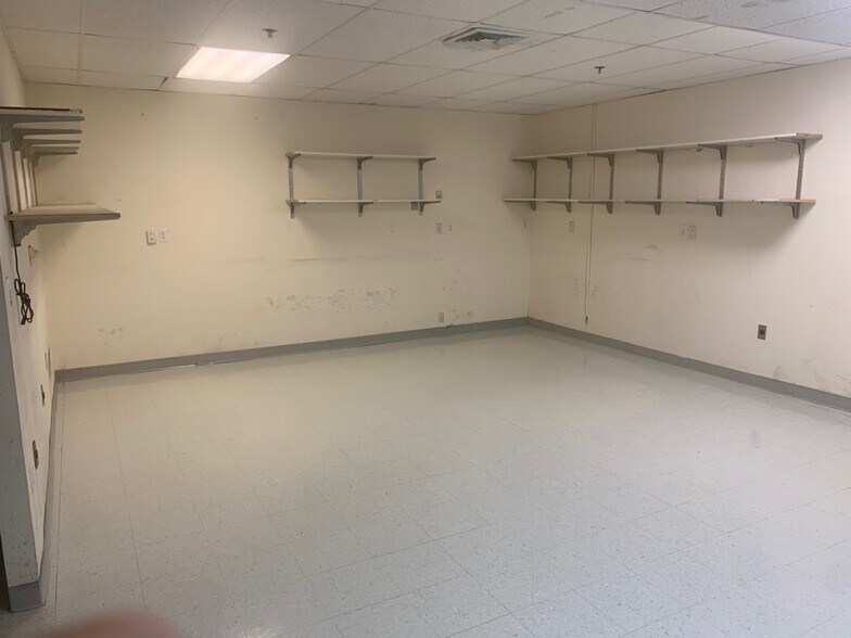 More Photos Of 11 Largo Dr S, Stamford Industrial For Sale