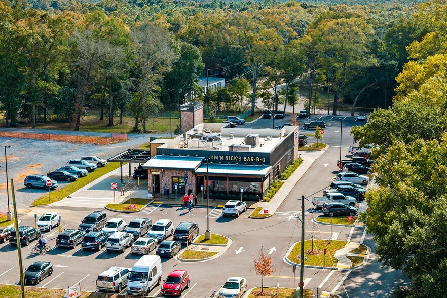 More Photos Of 4625 US 90, Pace Restaurant For Sale