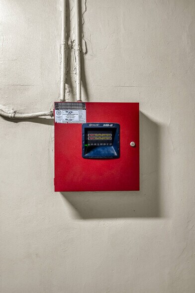 More Photos Of 5734 Broadway, Los Angeles Storefront Retail Residential For Sale