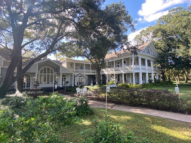 Primary Photo Of 300 Douglas St, Missouri City Lodge Meeting Hall For Sale