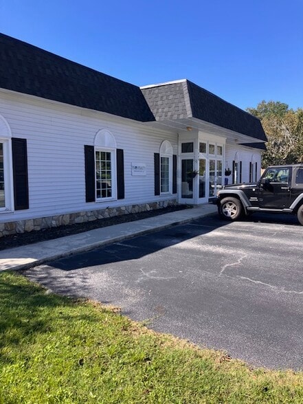 More Photos Of 1800 Old Trolley Rd, Summerville Office For Lease