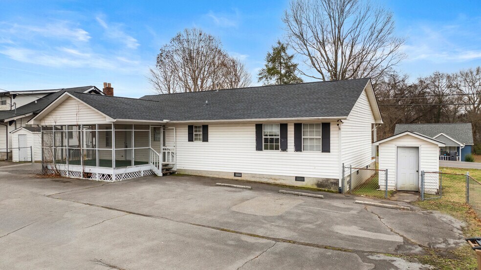 More Photos Of , Knoxville Unknown For Sale