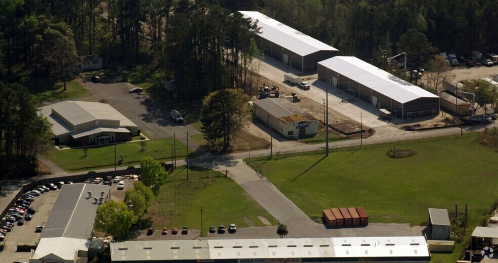 More Photos Of 1723 Grove Point, Savannah Light Distribution For Lease