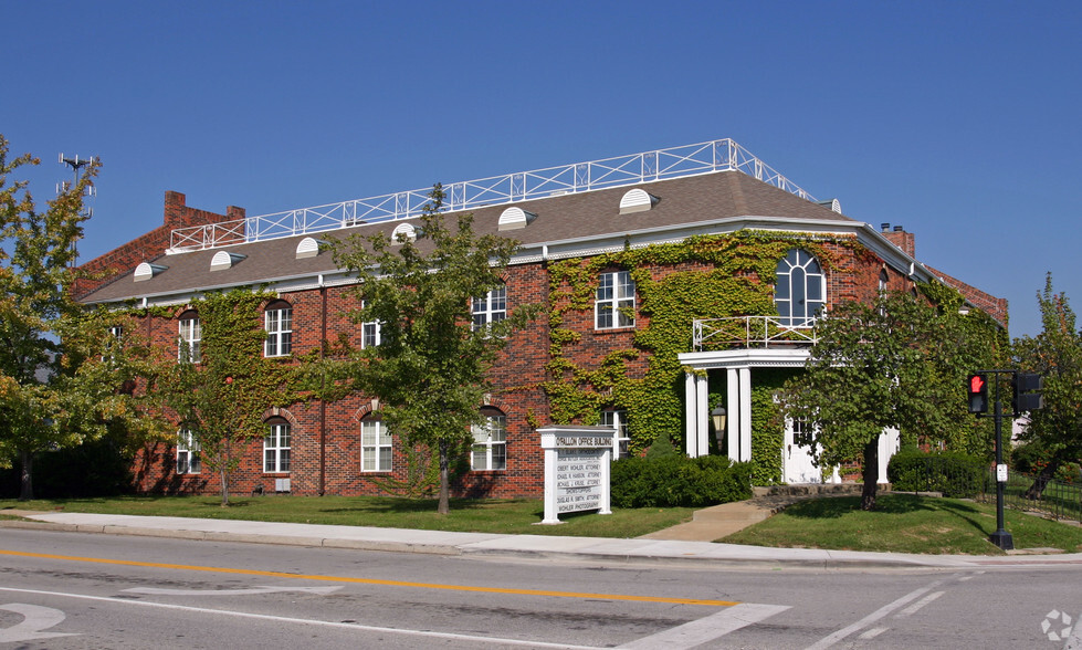 Primary Photo Of 225 S Main St, O'Fallon Office For Lease