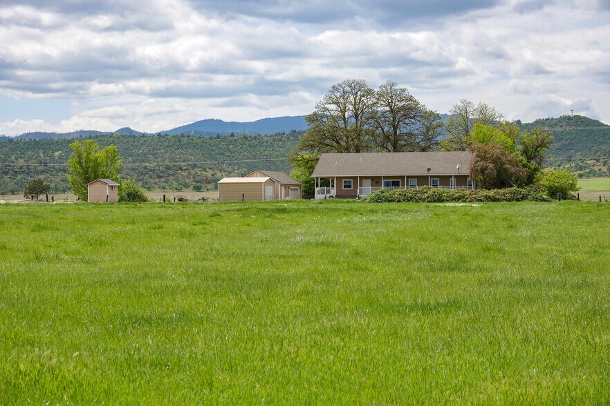 More Photos Of 704 S Phillipe Ln, Montague Land For Sale