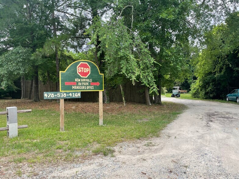 More Photos Of 114 Trailer Park Dr, Macon-Bibb Manufactured Housing Mobile Home Park For Sale