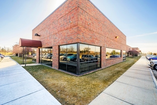 More Photos Of 14909 N Beck Rd, Plymouth Office For Sale
