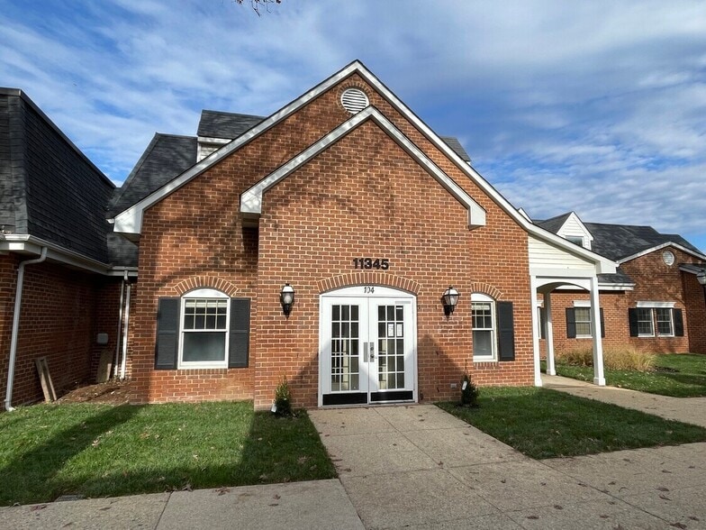More Photos Of 11345 Pembrooke Sq, Waldorf Medical For Sale