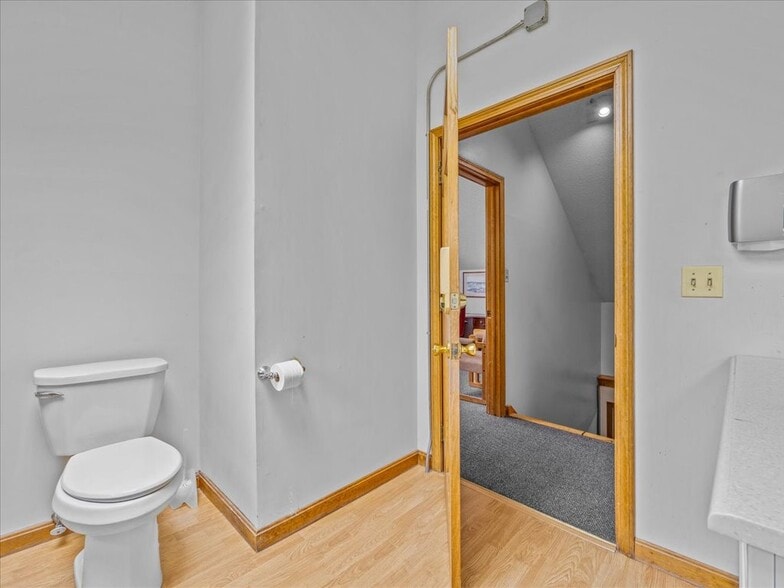 More Photos Of 200 W Town St, Norwich Office For Sale