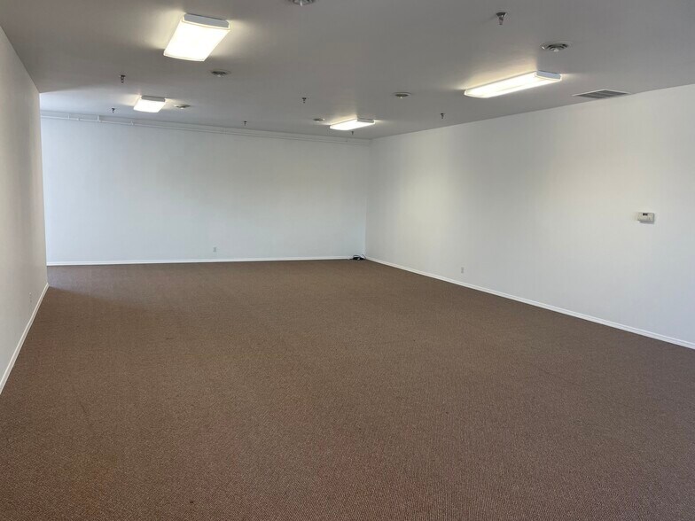 More Photos Of 410 N Id-75, Shoshone Unknown For Lease