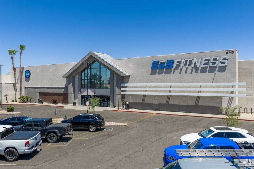 More Photos Of 2650-2702 E University Dr, Mesa Storefront For Lease