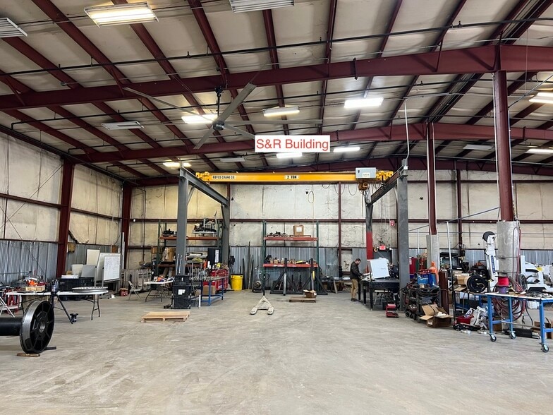 More Photos Of 110 W 34th St, Chattanooga Warehouse For Sale