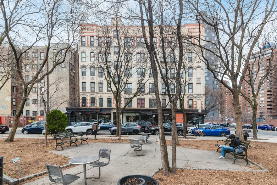 More Photos Of 259 E Broadway, New York Apartments For Sale