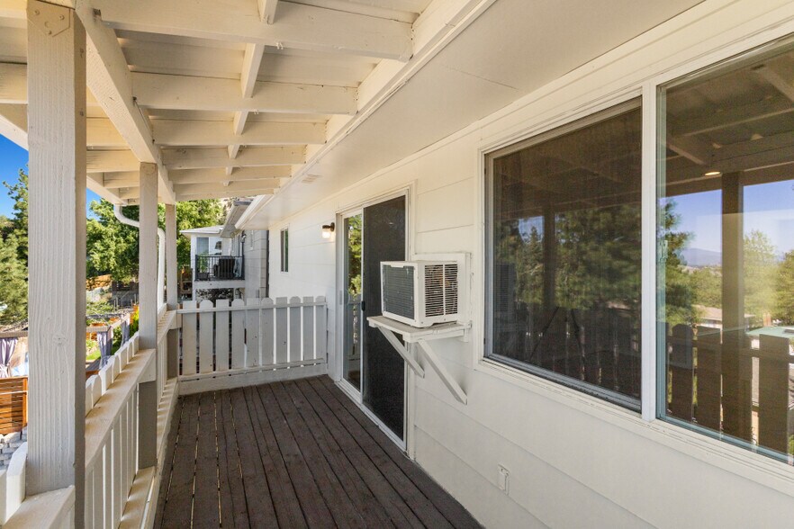 More Photos Of 1754 Kimberly Dr, Klamath Falls Multifamily For Sale
