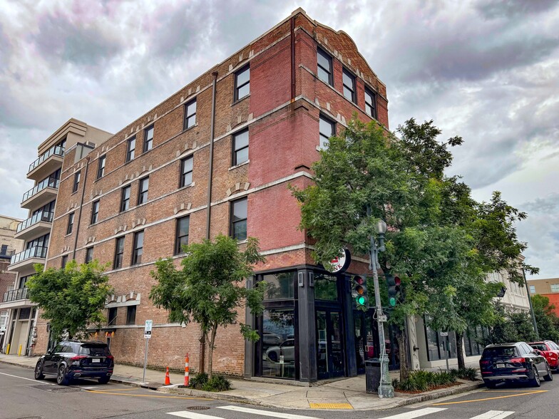 Primary Photo Of 700 Baronne St, New Orleans Storefront Retail Residential For Lease