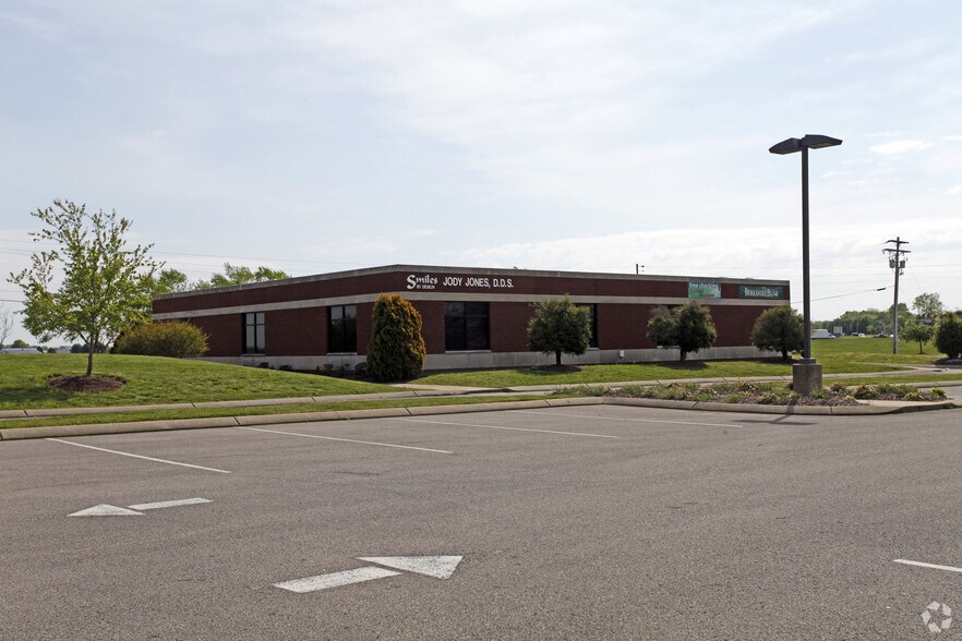 More Photos Of 105 Threet Industrial Blvd, Smyrna Office For Sale