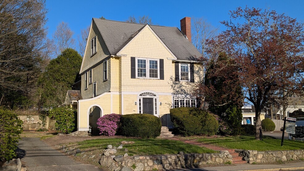 More Photos Of 356 Boston Post Rd, Sudbury Office For Sale