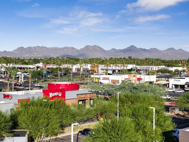 More Photos Of 12621 N Paradise Village Pky W, Phoenix Service Station For Sale