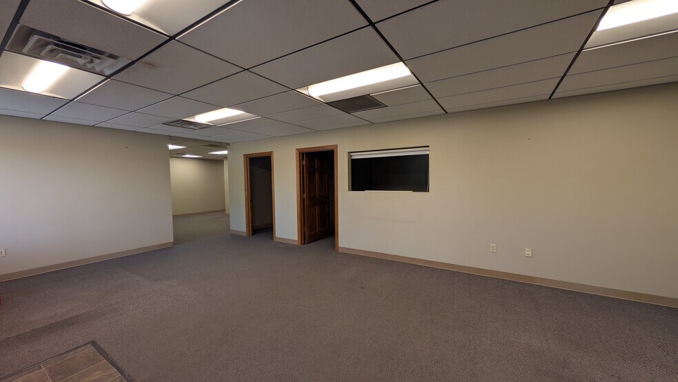 More Photos Of 1607 N Wabash St, Wichita Warehouse For Lease