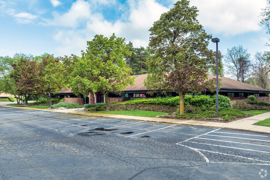 Primary Photo Of 4625 Beckley Rd, Battle Creek Office For Lease