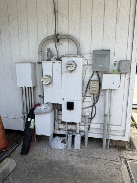 More Photos Of 1424 Gulick Ave, Honolulu Multifamily For Sale