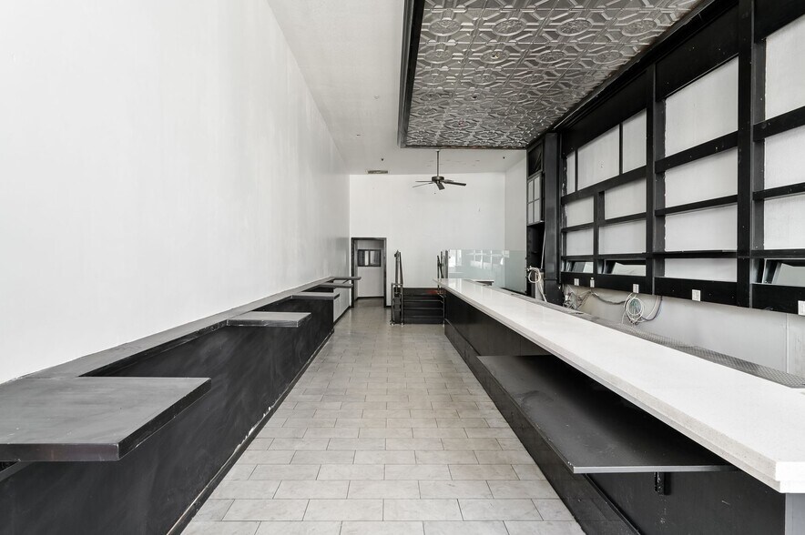 More Photos Of 1815-1819 Market St, San Francisco Storefront For Lease