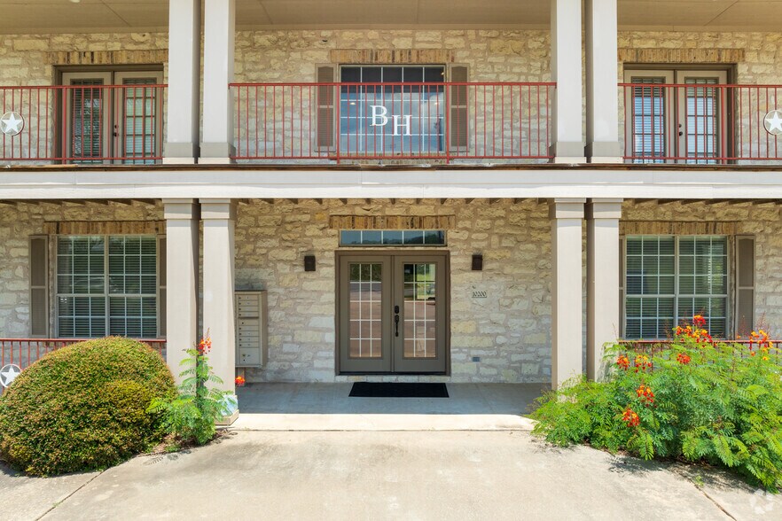 More Photos Of 10200 Hwy 290 W, Austin Medical For Sale