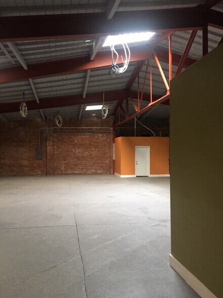 More Photos Of 2515-2521 San Pablo Ave, Oakland Apartments For Sale