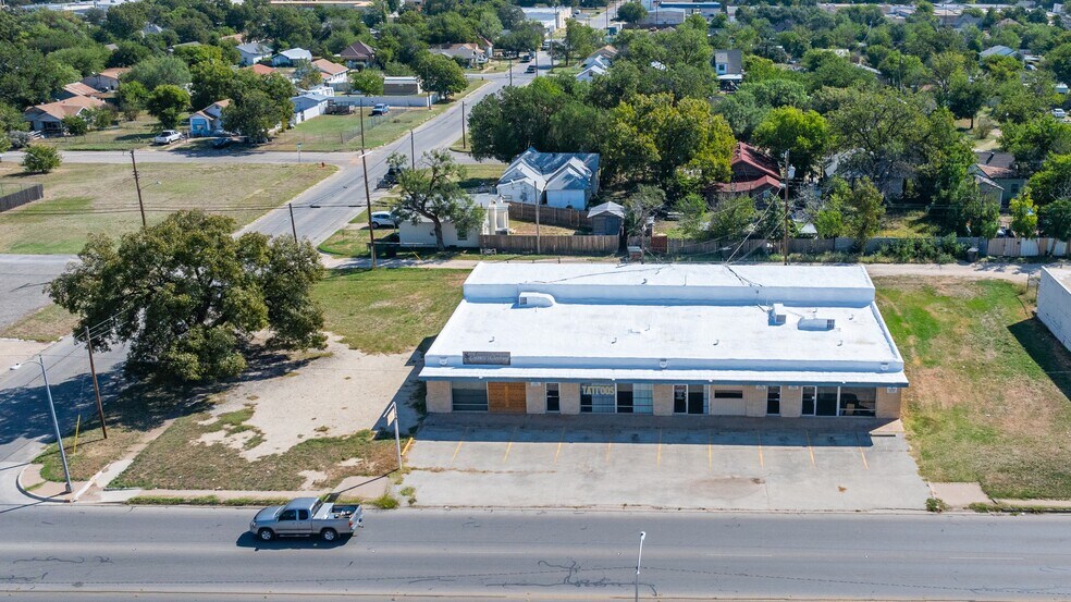 Primary Photo Of 817 Butternut St, Abilene Flex For Sale