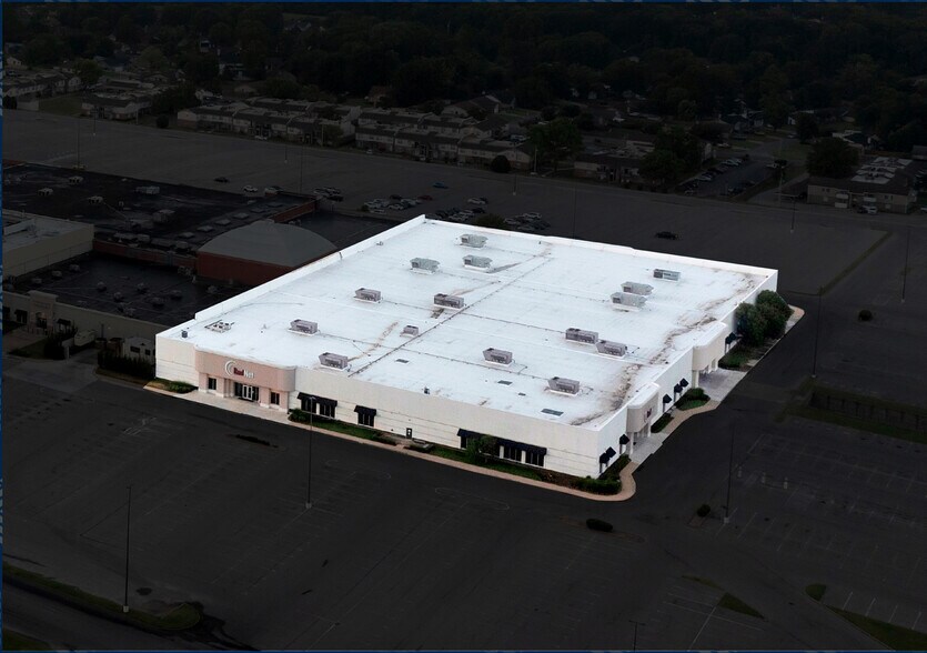 More Photos Of 14002 E 21st St, Tulsa Office For Sale