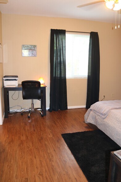 More Photos Of 216 Lucas St, San Antonio Apartments For Sale