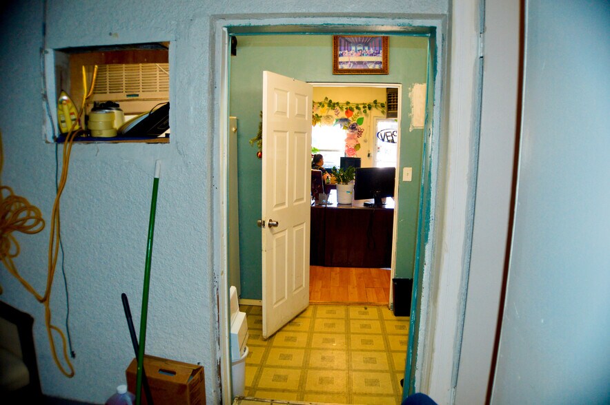More Photos Of 1085-1091 S Federal Blvd, Denver Storefront Retail Office For Sale