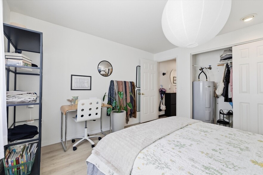 More Photos Of 8320 Lake City Way NE, Seattle Apartments For Sale