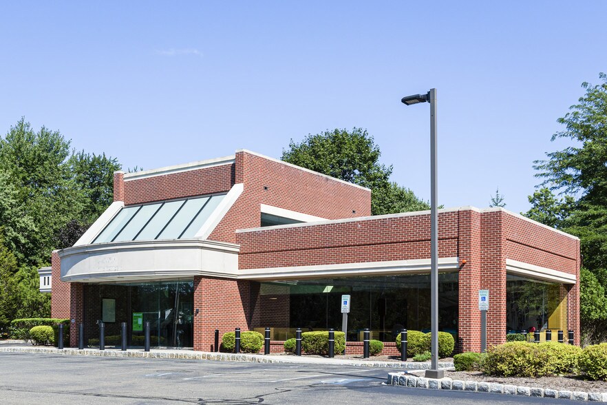 Primary Photo Of 81 W Ramapo Rd, Garnerville Freestanding For Sale