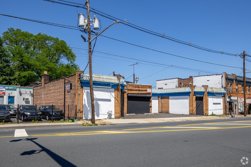 More Photos Of 1304 N Broad St, Hillside Warehouse For Lease
