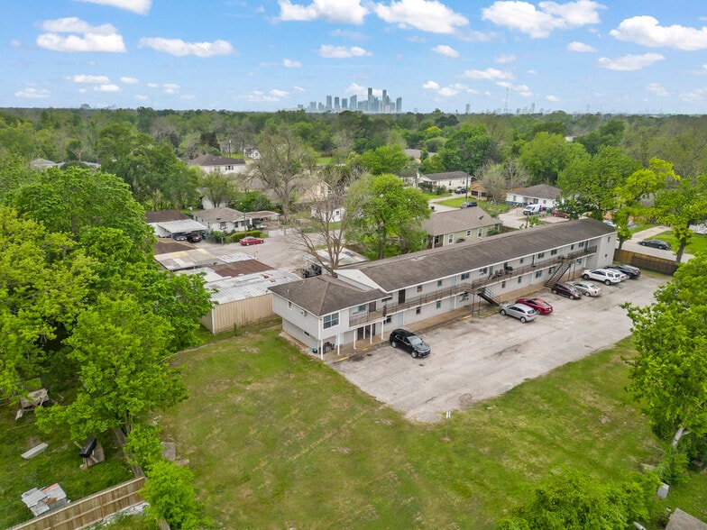 More Photos Of 4914 Kashmere St, Houston Apartments For Sale