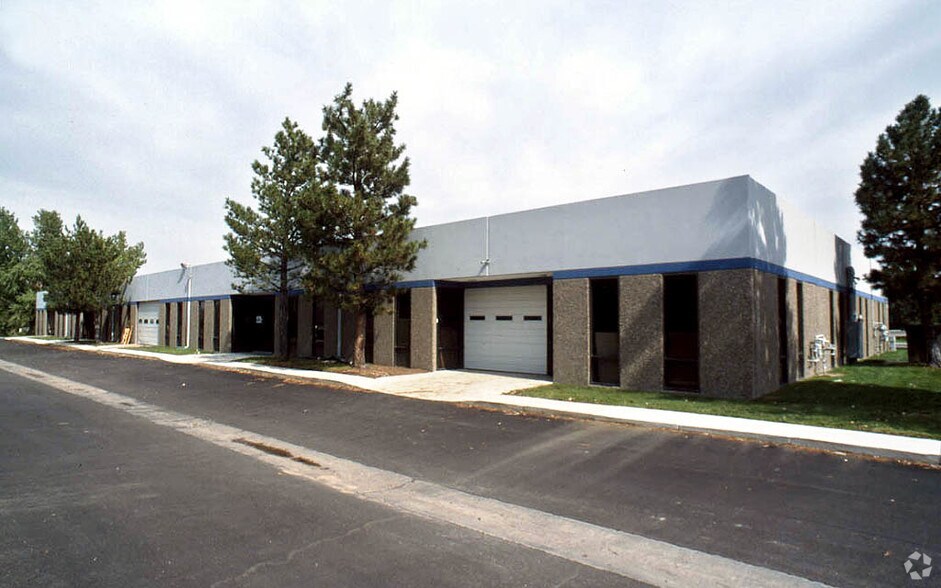 More Photos Of 4775 Paris St, Denver Warehouse For Sale