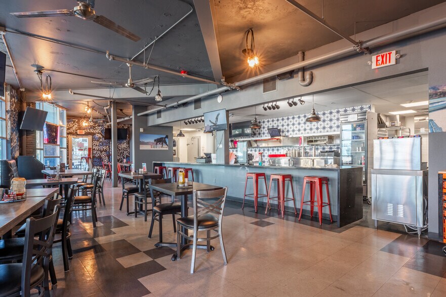 More Photos Of 37 S Water St, Henderson Office Residential For Lease