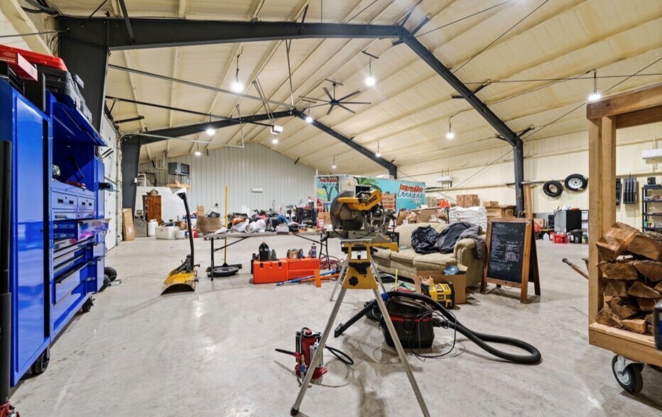 More Photos Of 332 Highway 3400 hwy, Jenkins Industrial For Sale