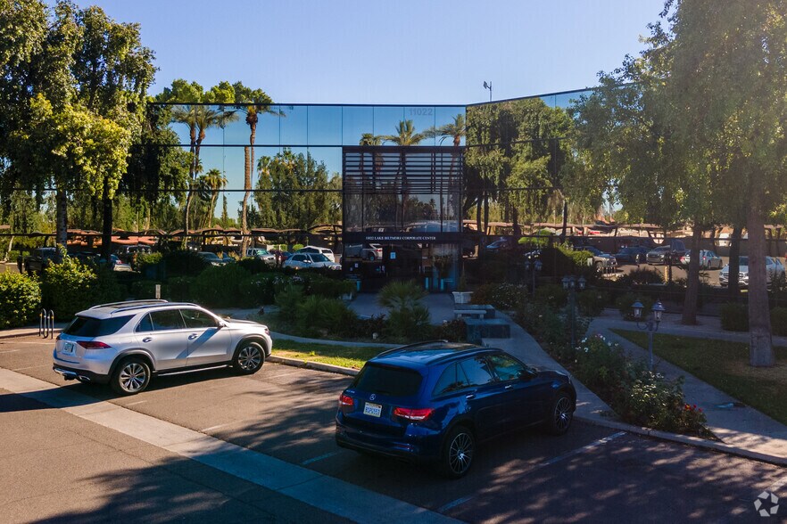 More Photos Of 11022-11024 N 28th Dr, Phoenix Office For Lease