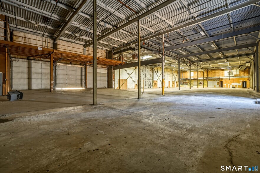 More Photos Of 1930 Silas Deane Hwy, Rocky Hill Freestanding For Sale