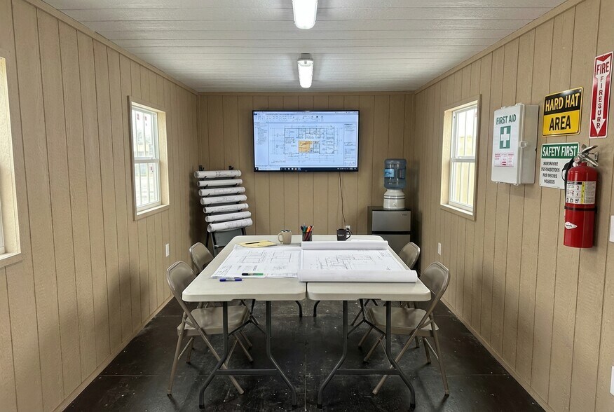 More Photos Of 17375 Gaffield Rd, Justin Warehouse For Lease