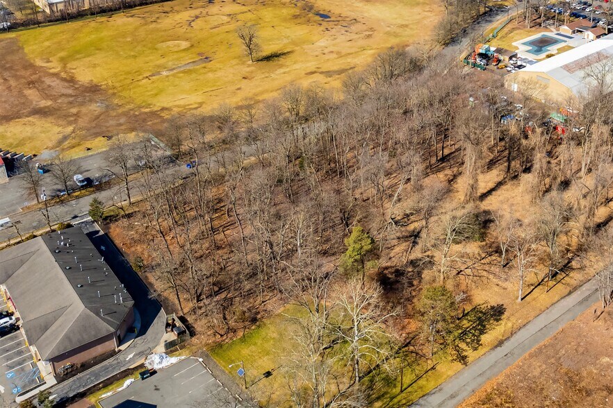 More Photos Of 990 Inman Ave, Edison Land For Sale