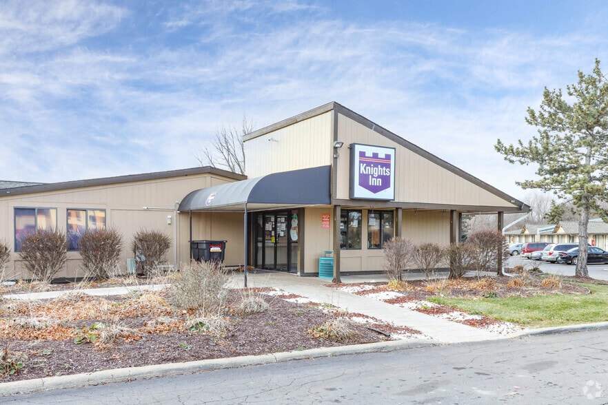 More Photos Of 2324 Austins Pkwy, Flint Hotel For Sale