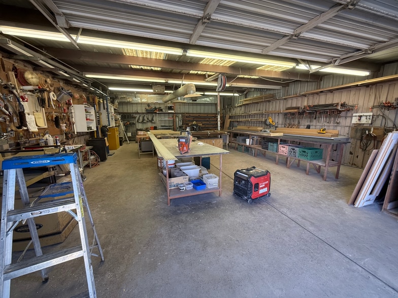 More Photos Of 1525 W Hatcher Rd, Phoenix Warehouse For Sale